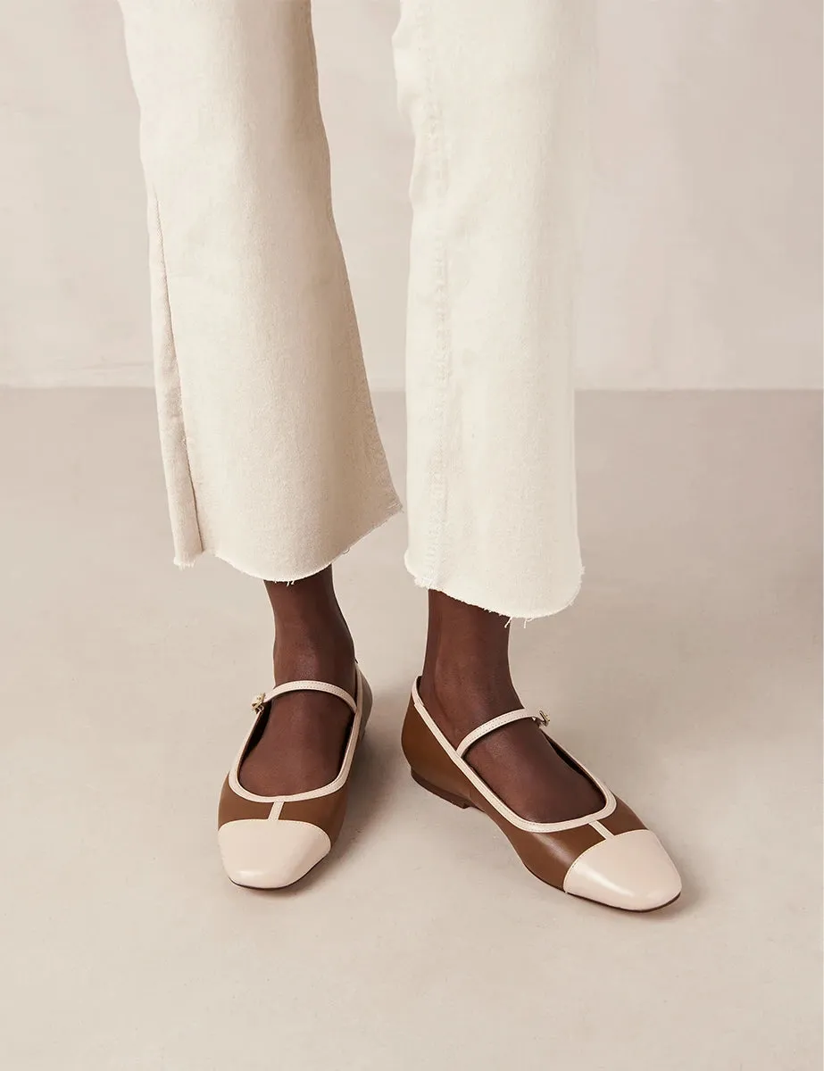 Agate Retro Tan Ballet Flats