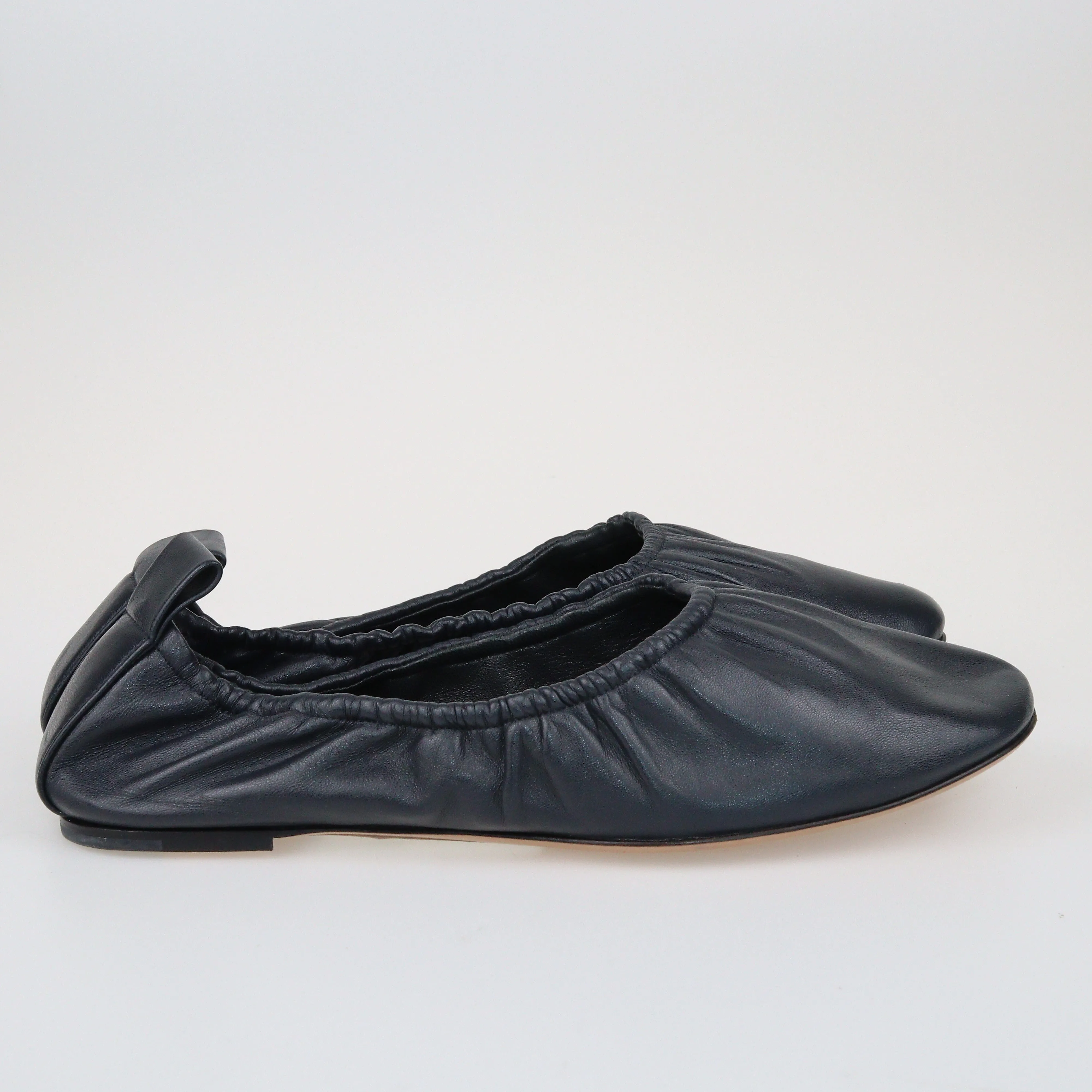 Black Scrunch Ballet Flats