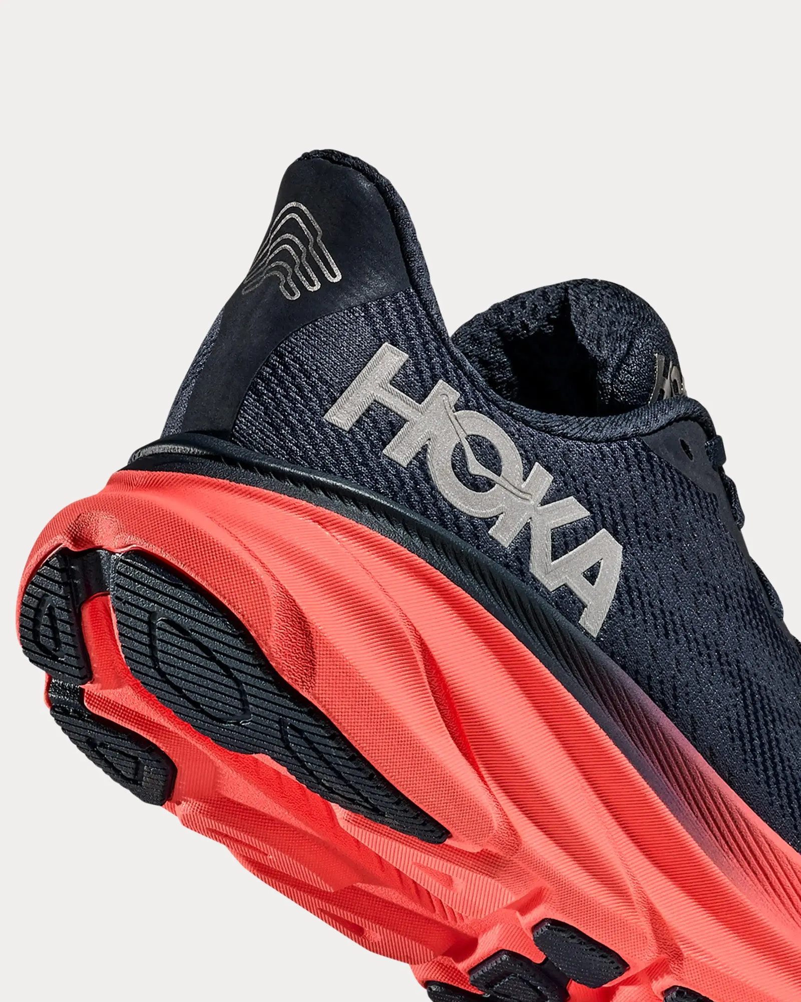 Clifton 9 GTX Varsity Navy / Nautical Dusk Running Shoes