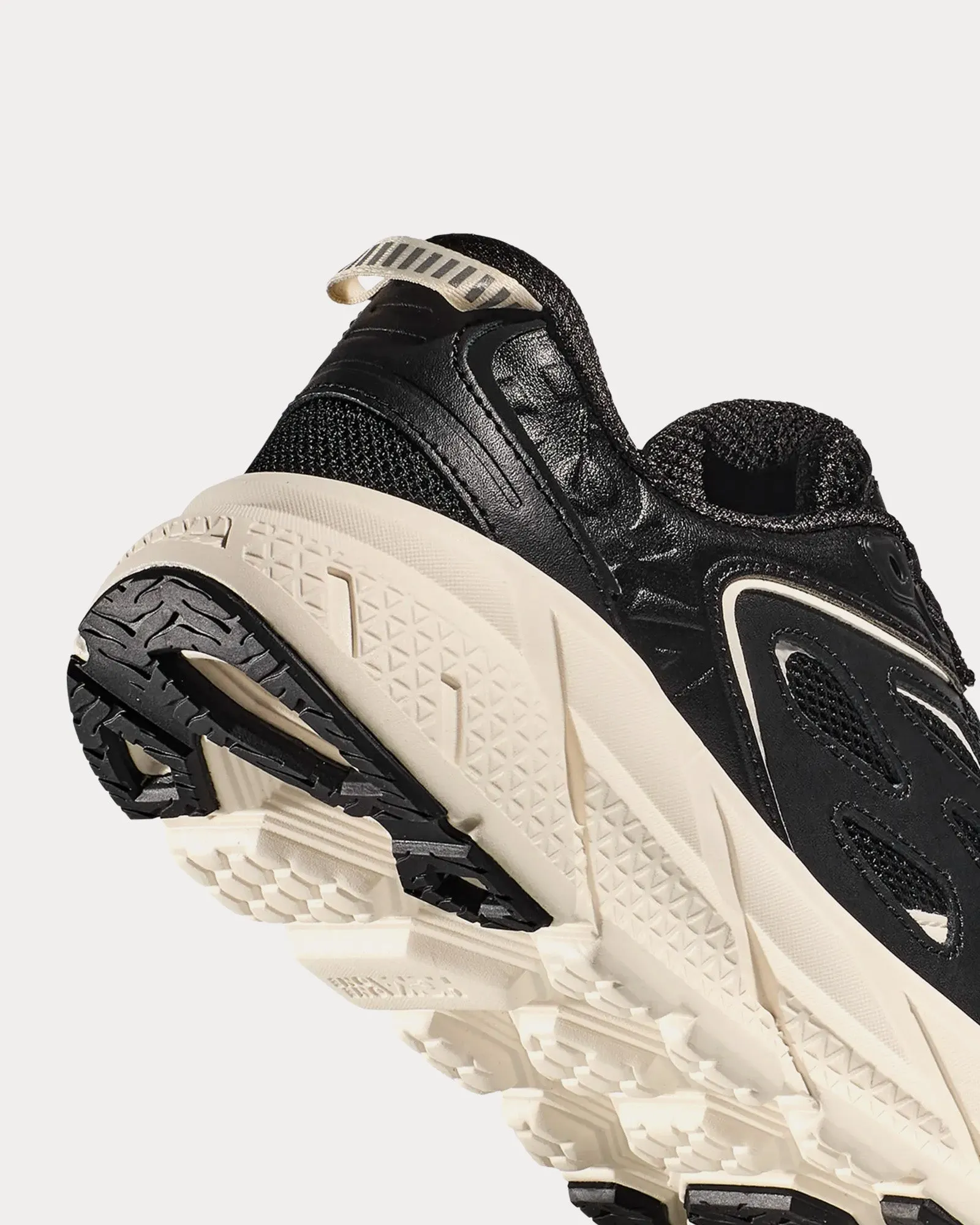 Clifton L Obsidian / Alabaster Running Shoes
