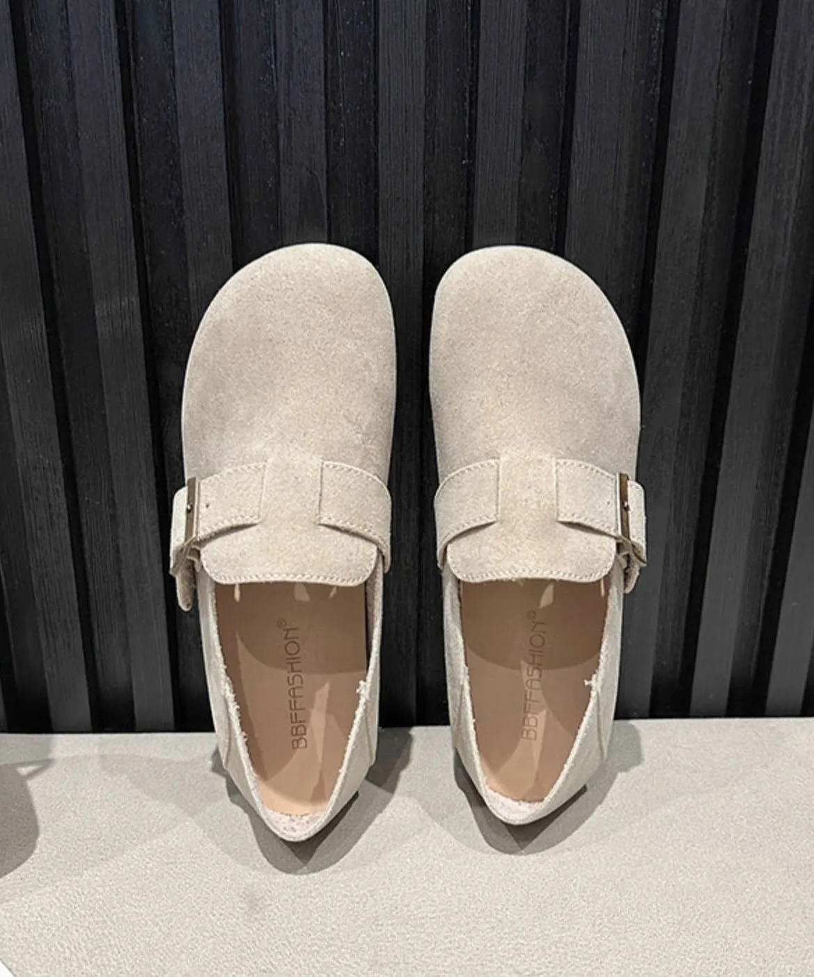 Comfortable Beige Suede Splicing Buckle Strap Flat Shoes JJ011