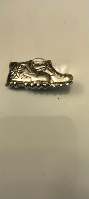 Hiking Shoes with Edelweiss decor   Pewter Hat Pin / Brooche