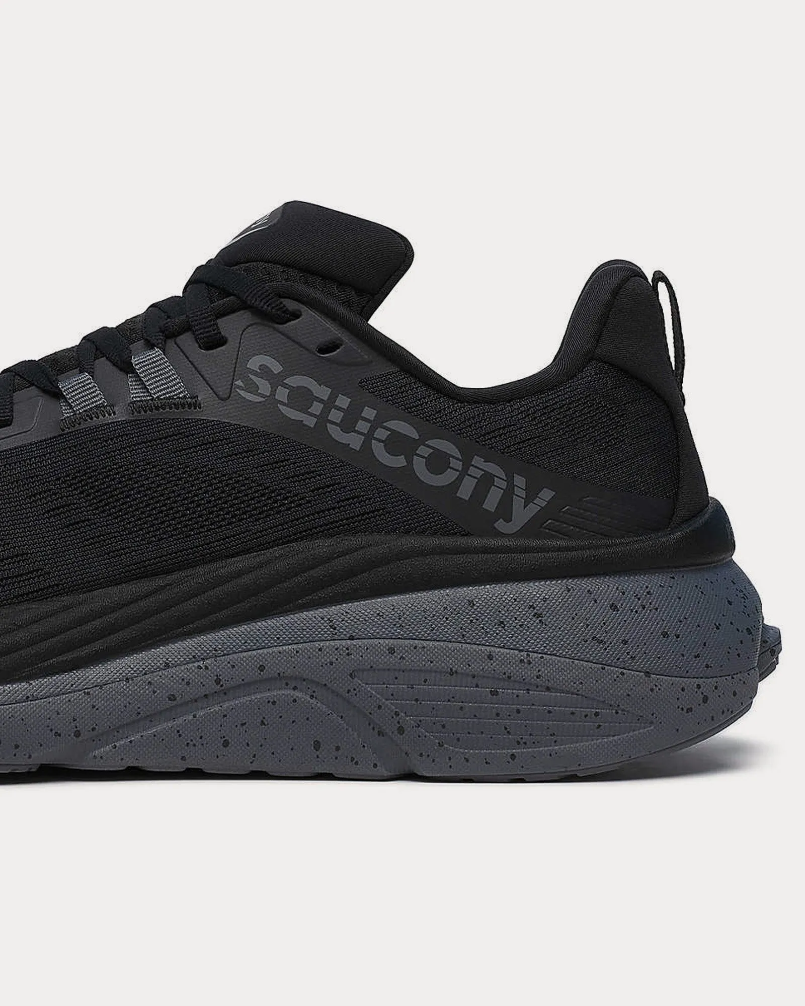 Hurricane 24 Black / Shadow Running Shoes