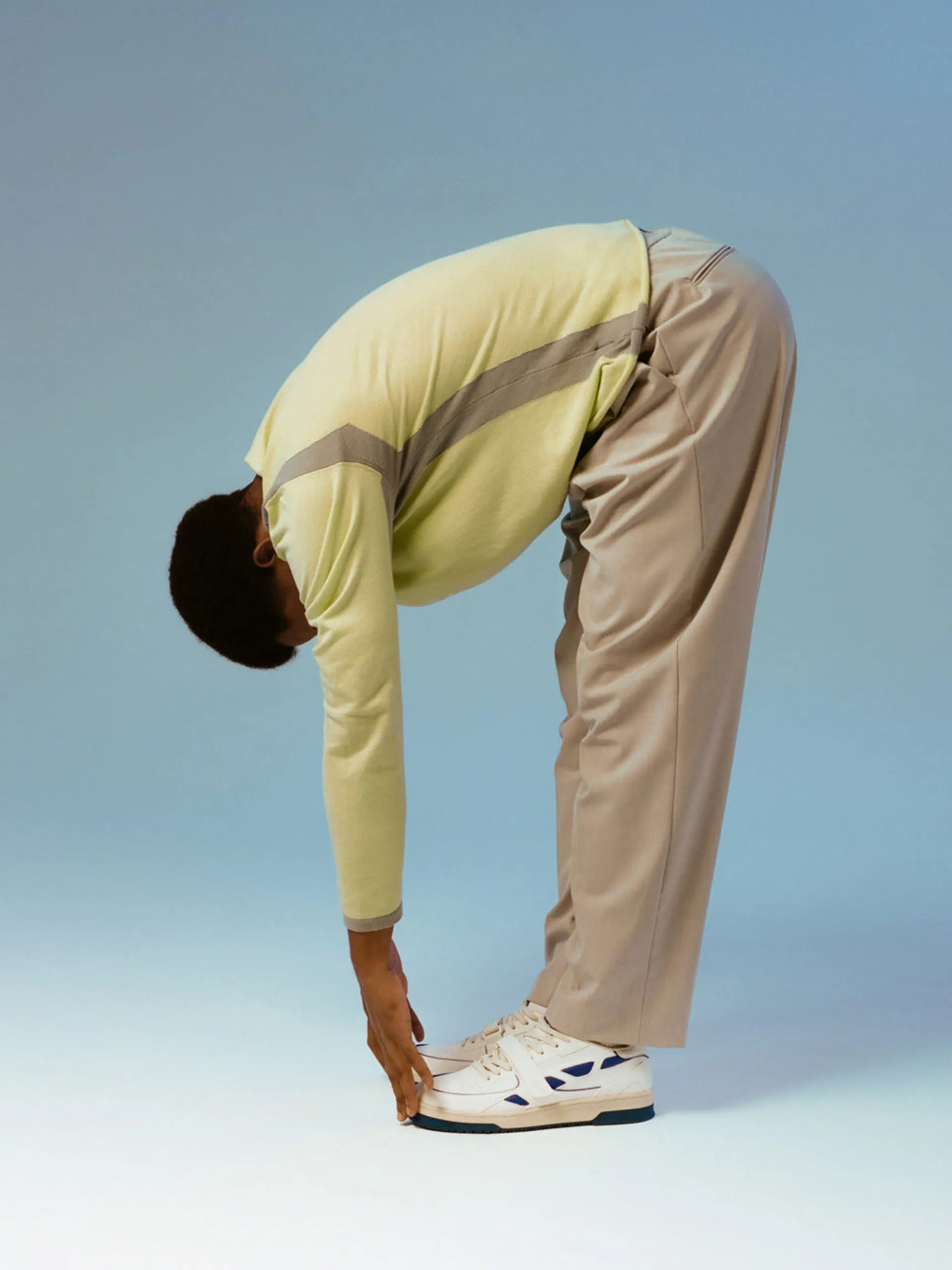 Modelo '92 trainer in blue