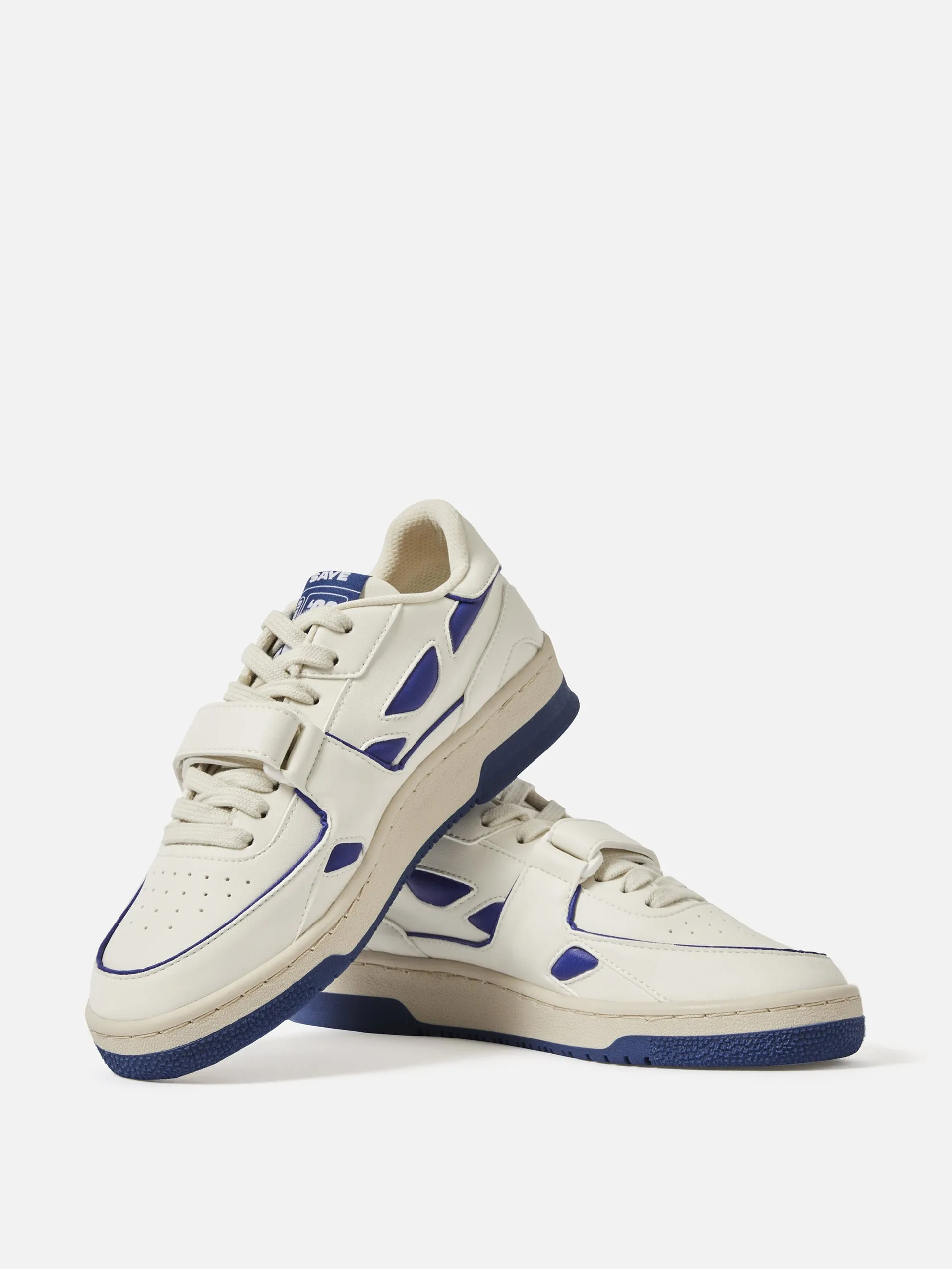 Modelo '92 trainer in blue