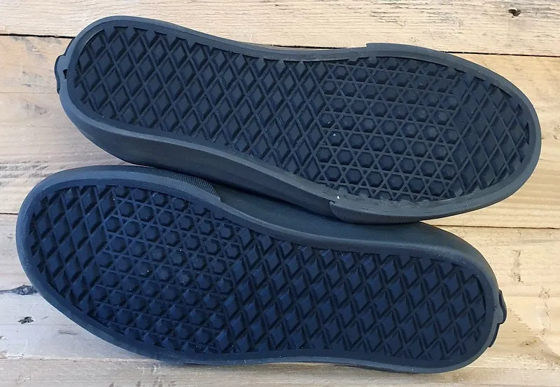 Vans Off The Wall Low Canvas Trainers UK4.5/US7/EU37 T375 Triple Black